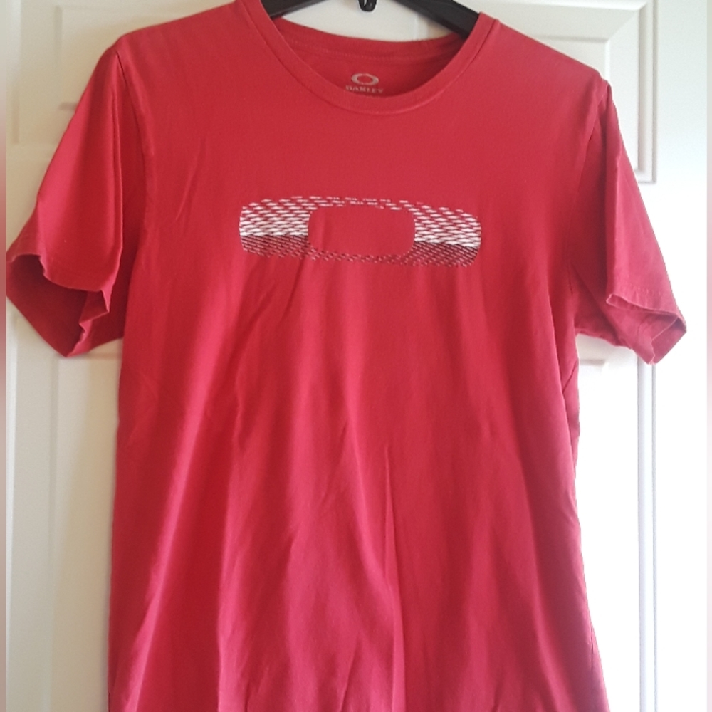 Men's Oakley Tee shirt Red Logo Size Small Chest 38"